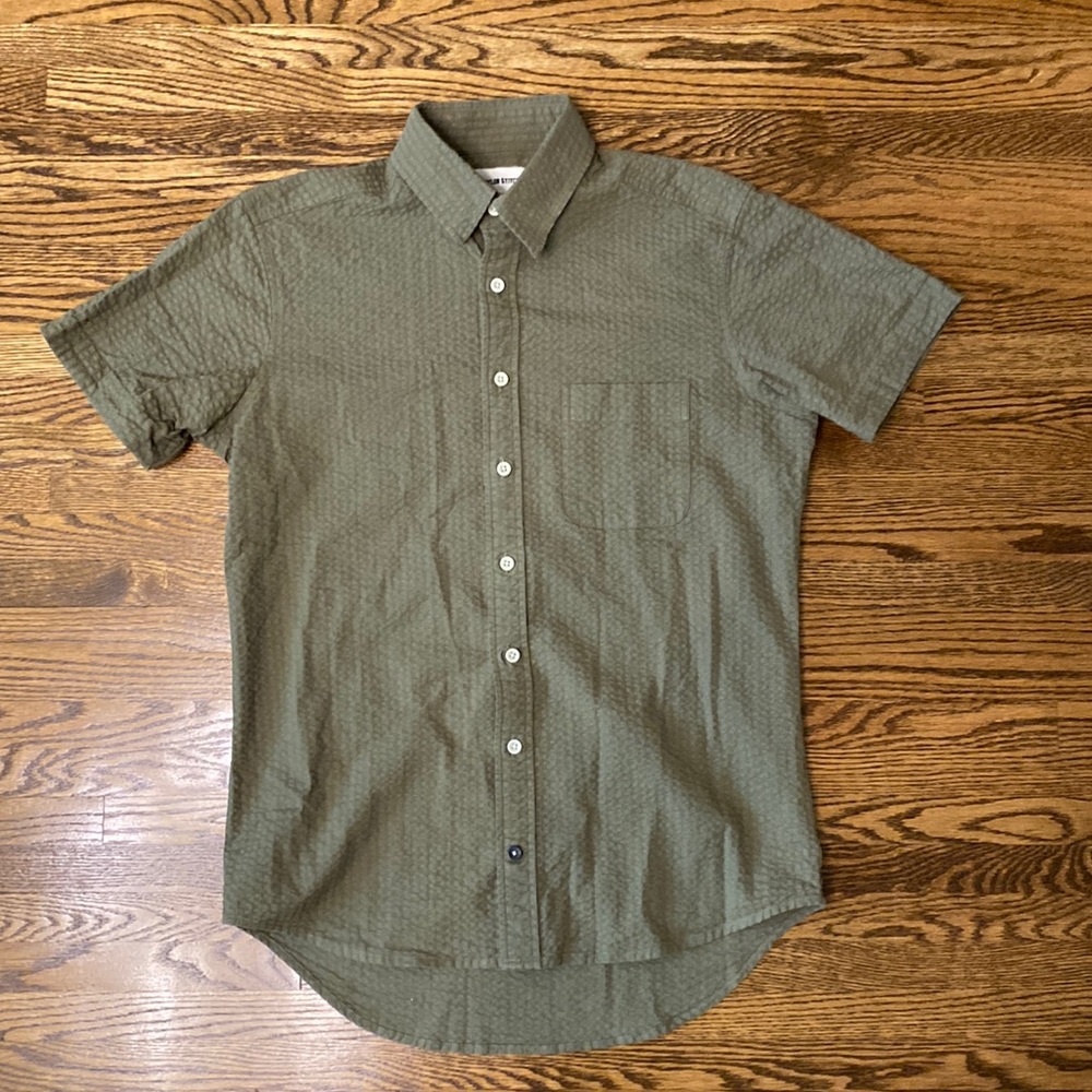 Taylor Stitch Short Sleeve Seersucker Shirt Army Green XS 36